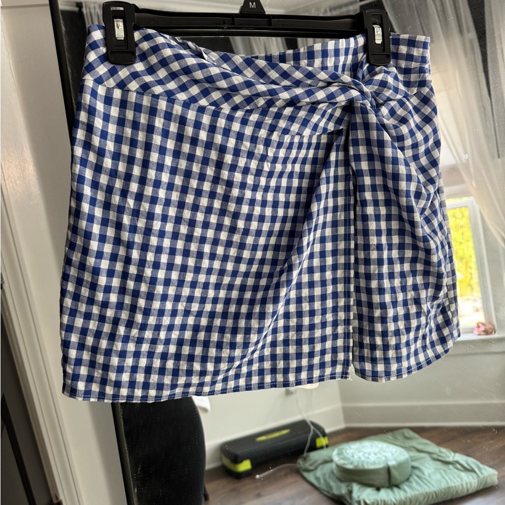Judith March “Pink Lily” brand high rise Skort. Blue and White Gingham.
